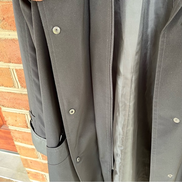 Ladies lightweight trench/raincoat. size medium - Picture 12 of 15